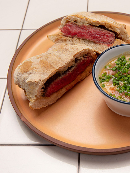 PREGO COM MOLHO PICA-PAU